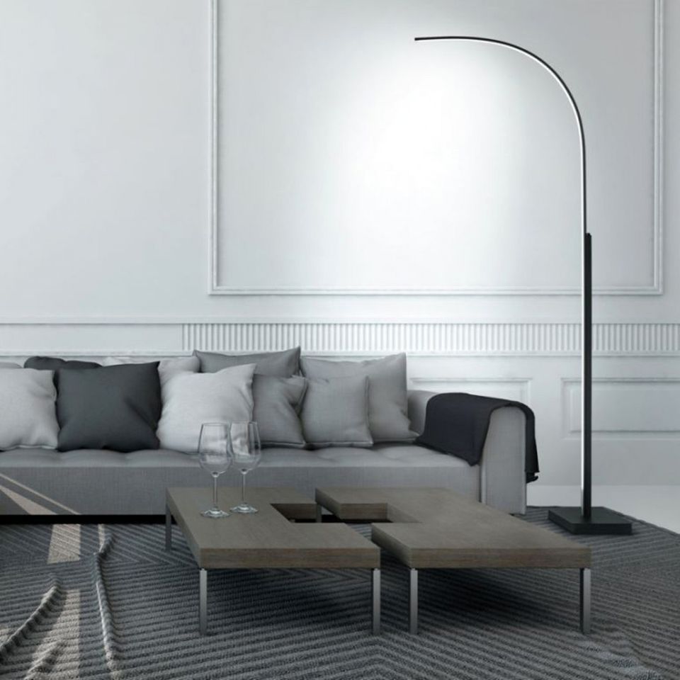 soggiorno con lampada da terra