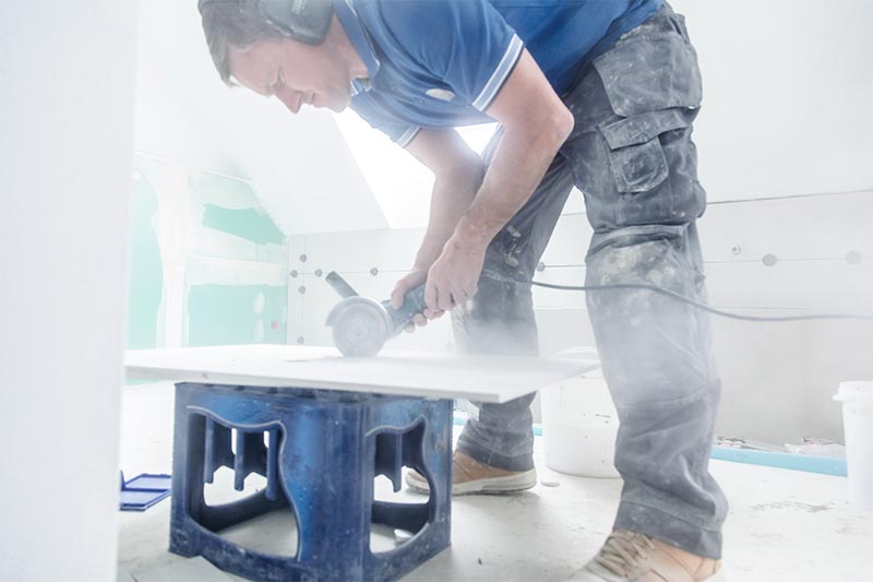 Rockhampton Tiler Cutting Tiles