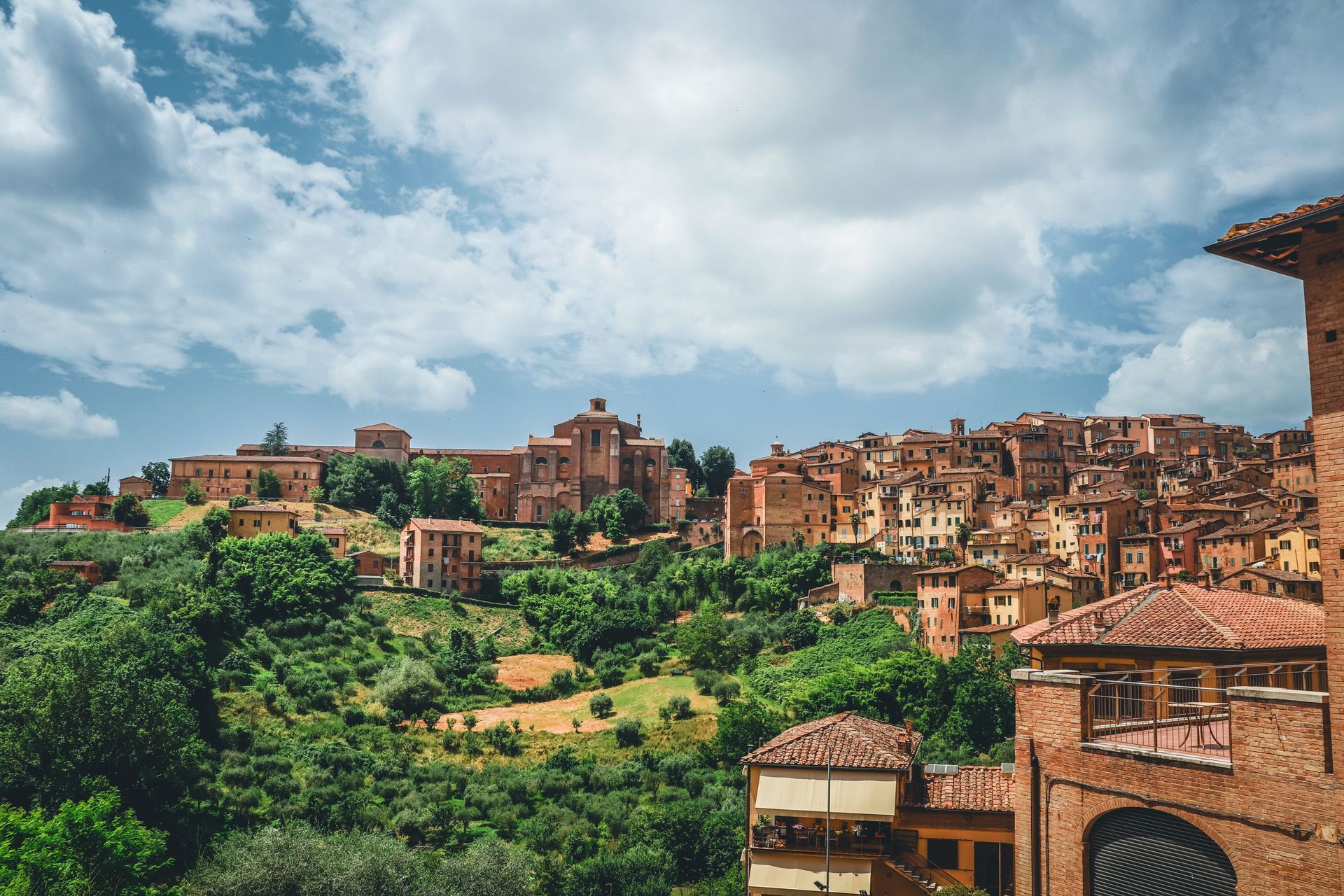 Best Day Trip from Florence: Siena & San Gimignano