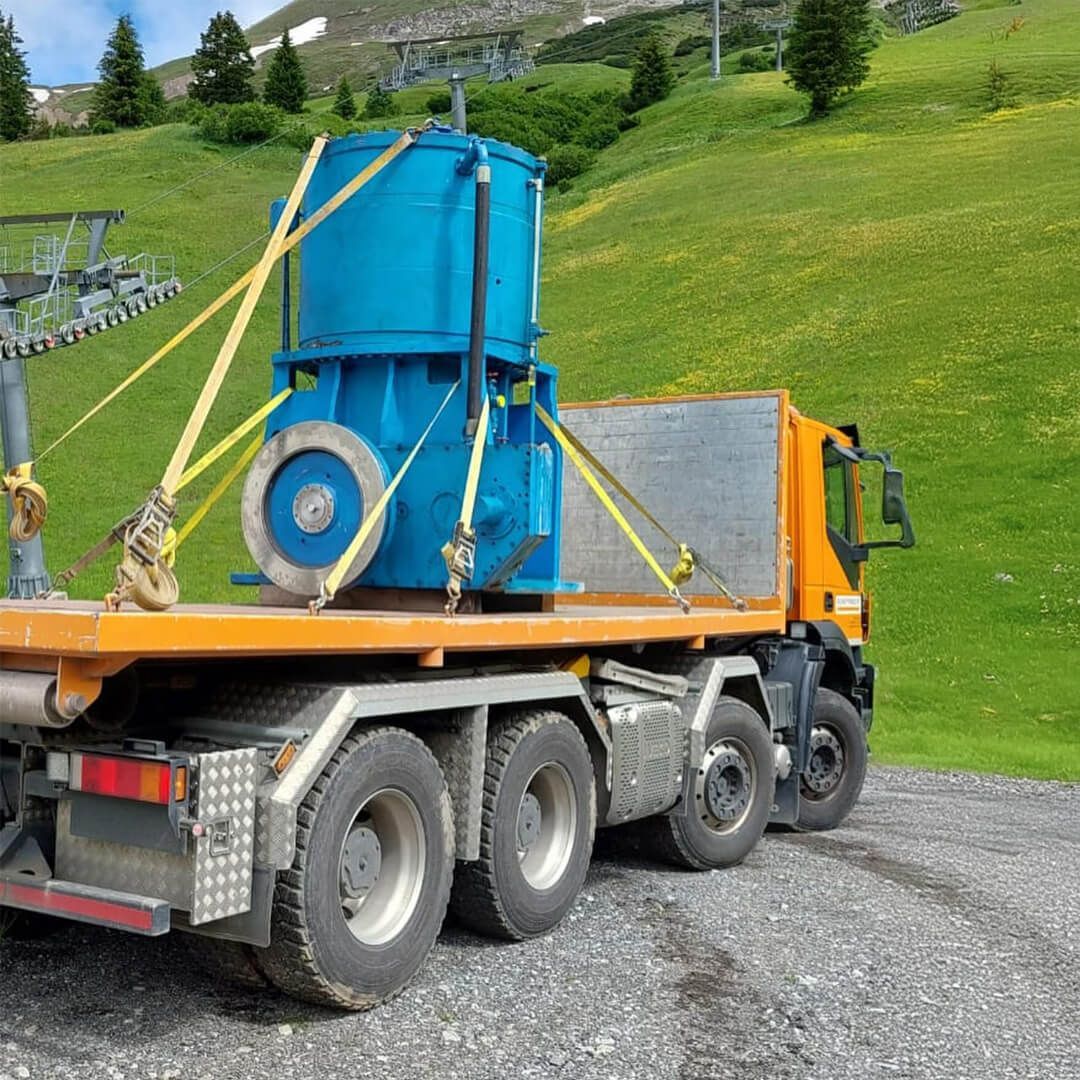 Anspruchsvoller Spezialtransport von Scheffknecht in alpine Höhen