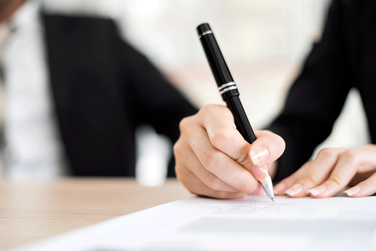 Writing Something In The Paper | Granada Hills, CA | Smart Zone Insurance Agency