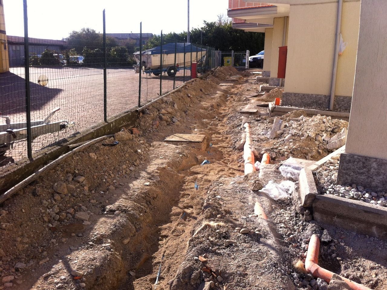 Un cantiere per rifacimento scarichi