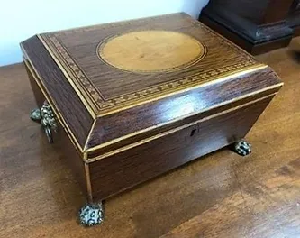 Sweet Regency Table Box
