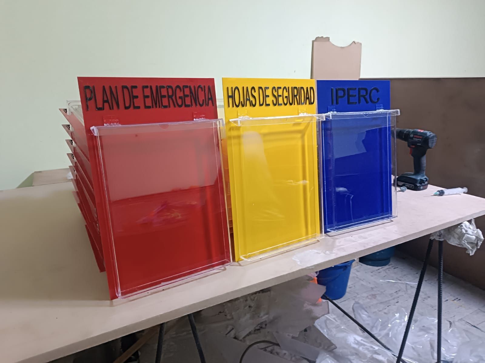 Bolsillos en acrílico