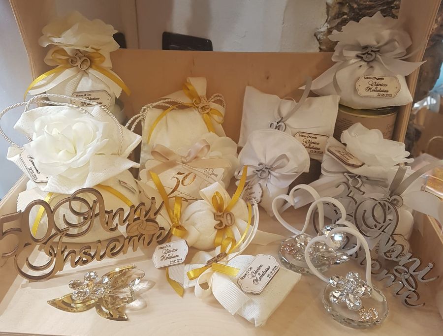 bomboniere cinquantesimo anniversario matrimonio