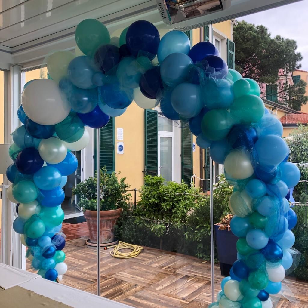 arco di palloncini evento La Fata Camilla La Spezia