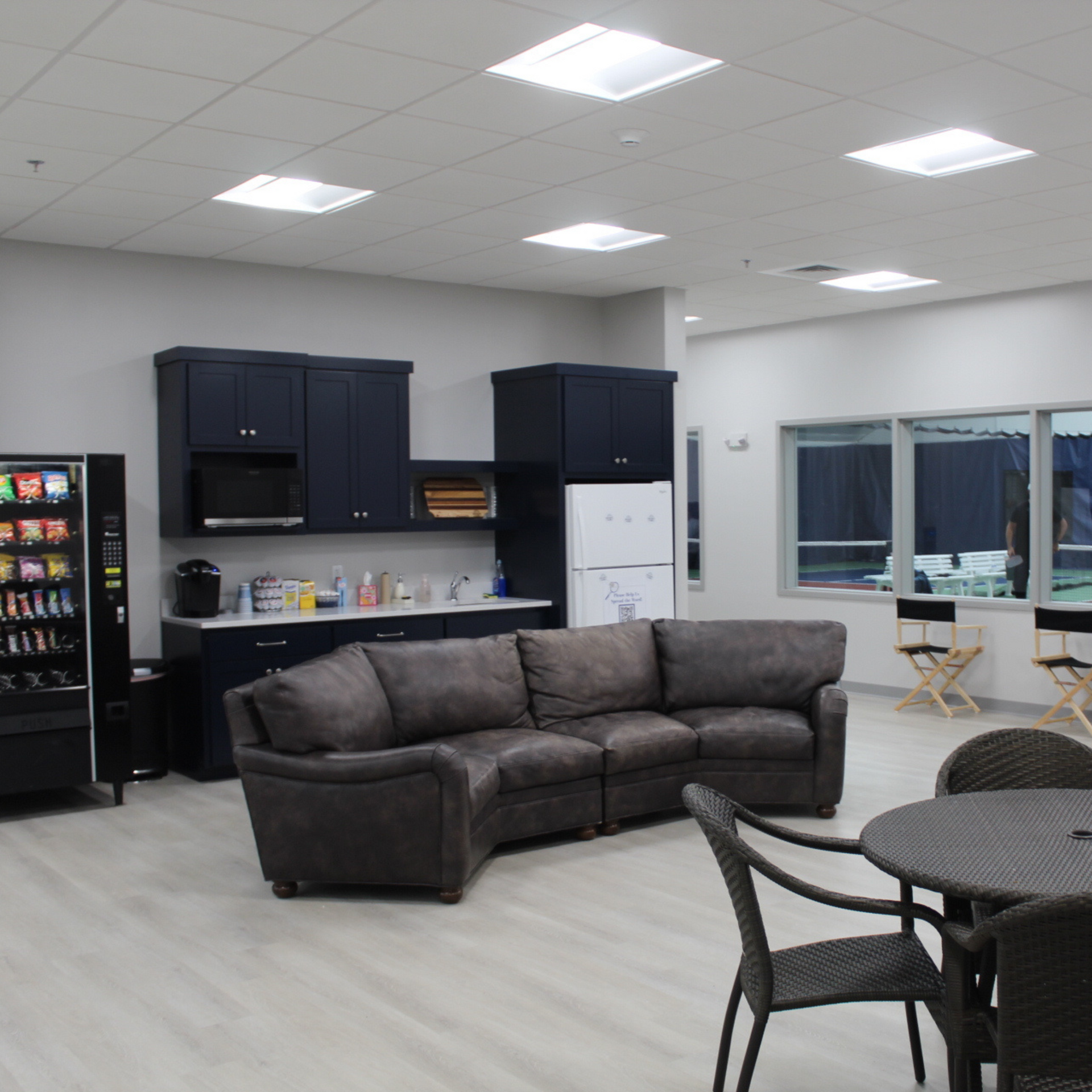Ellington Racquet Club Lounge Area