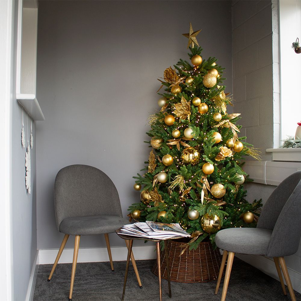 Pure Gold Theme Range - Decorated Luxury Greenery