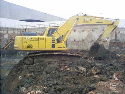 Locação de Escavadeira Hidráulica - TZ Rental