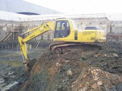 Locação de Escavadeira Hidráulica - TZ Rental