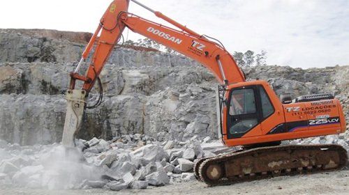 Locação de Rompedor Hidráulico - TZ Rental