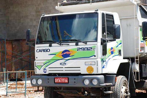 Locação de Caminhão Basculante - TZ Rental