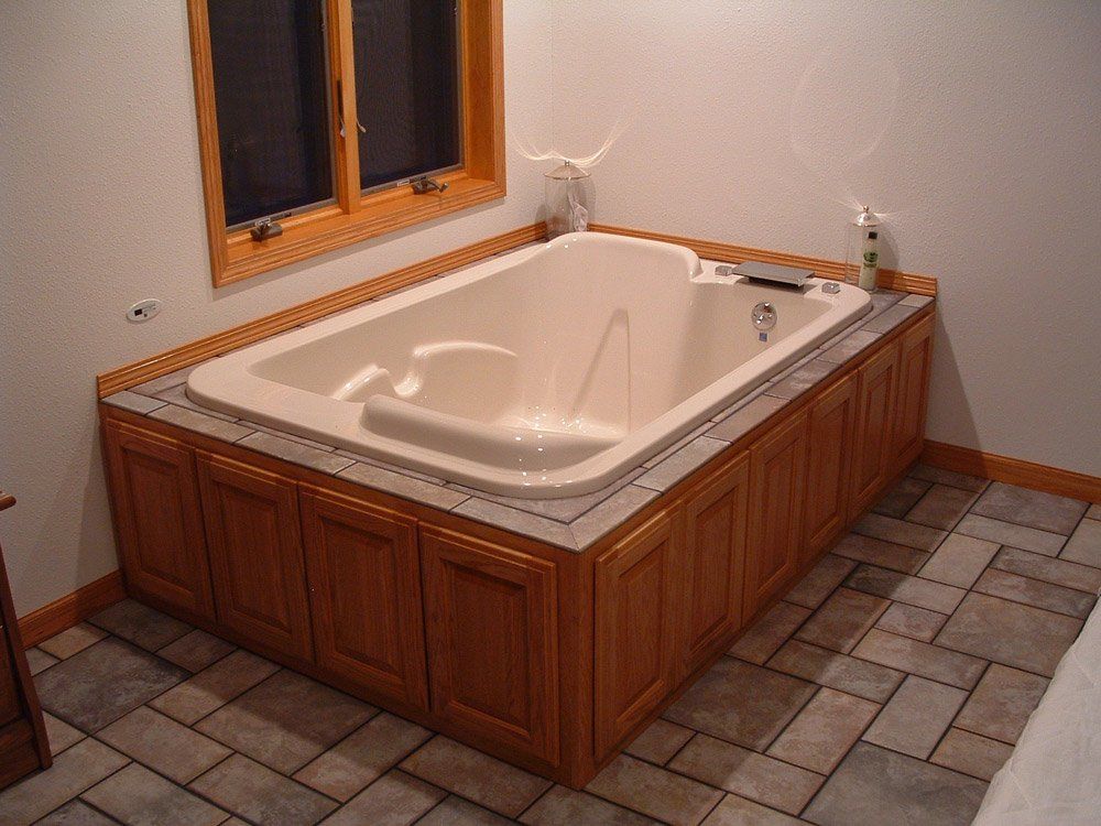 custom bathroom tub