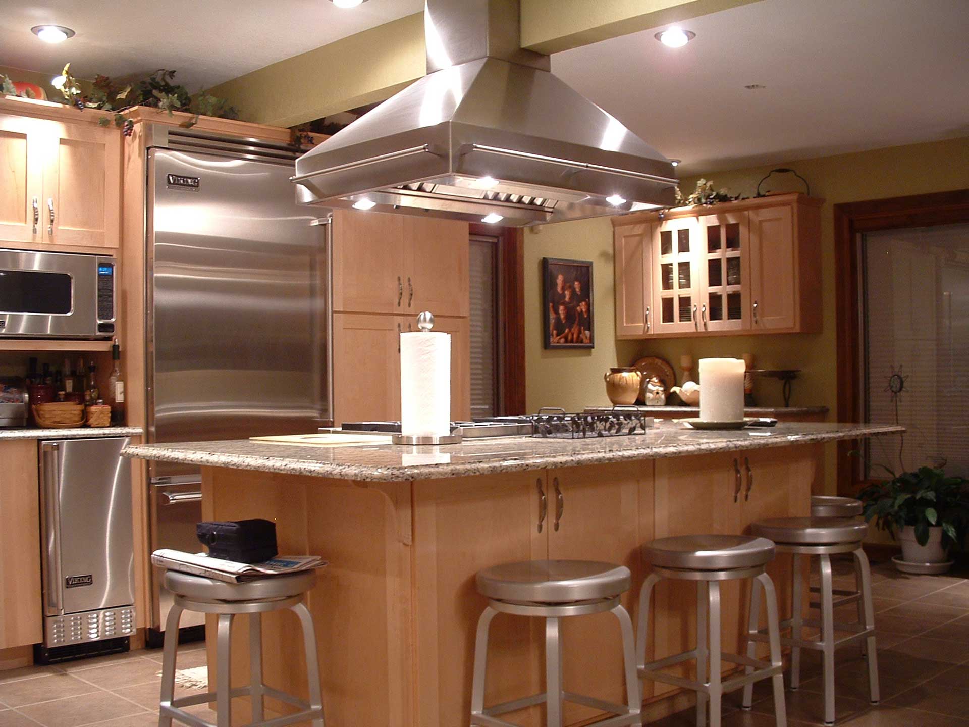 custom kitchen cabinets countertop