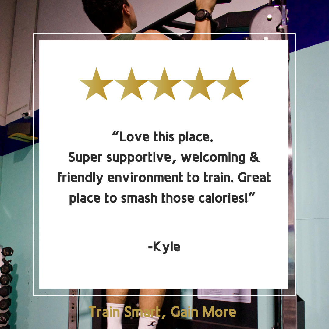 A picture of a man doing pull ups with a review from kyle