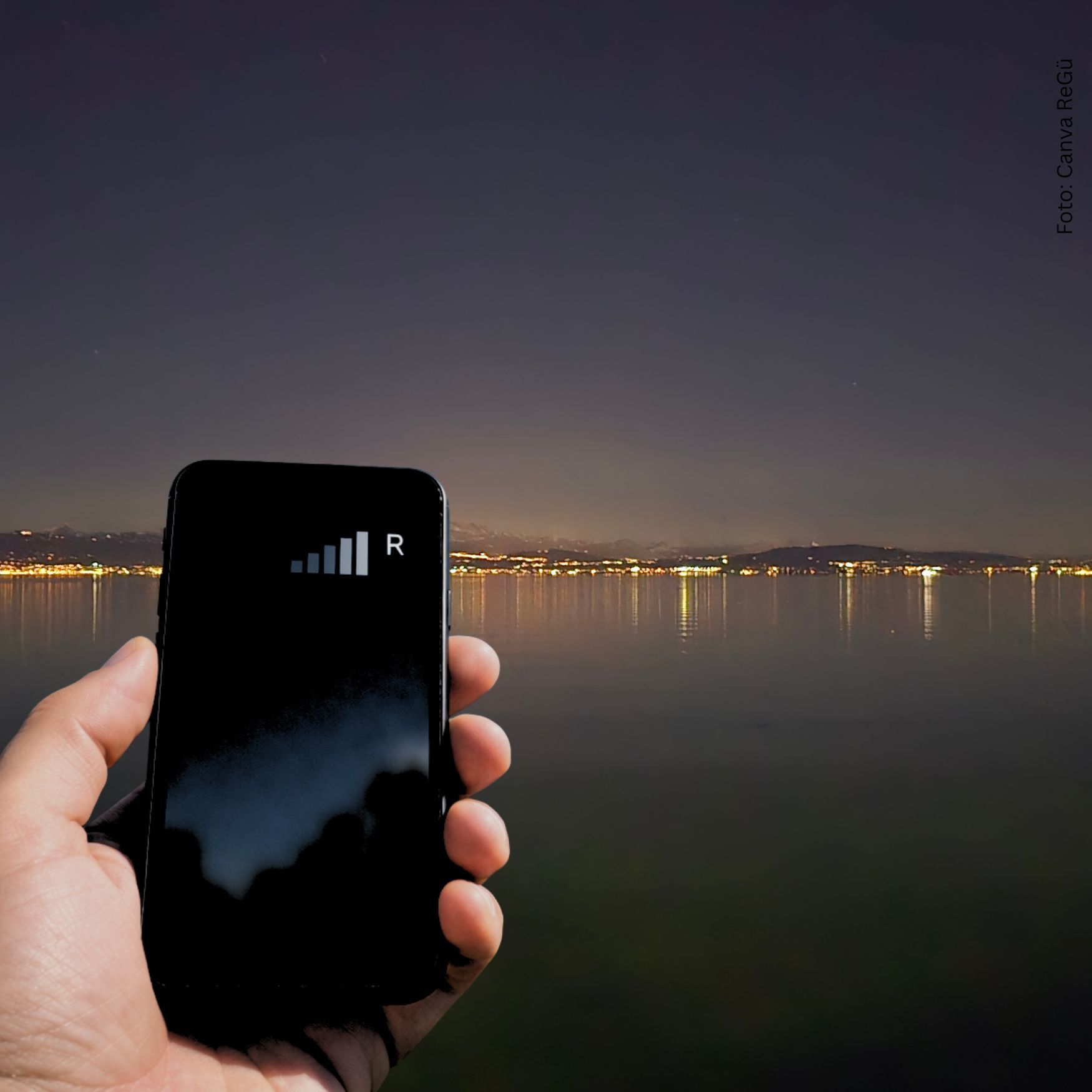 Roaming m Bodensee  Hand mit Roaming Info am Bodensee