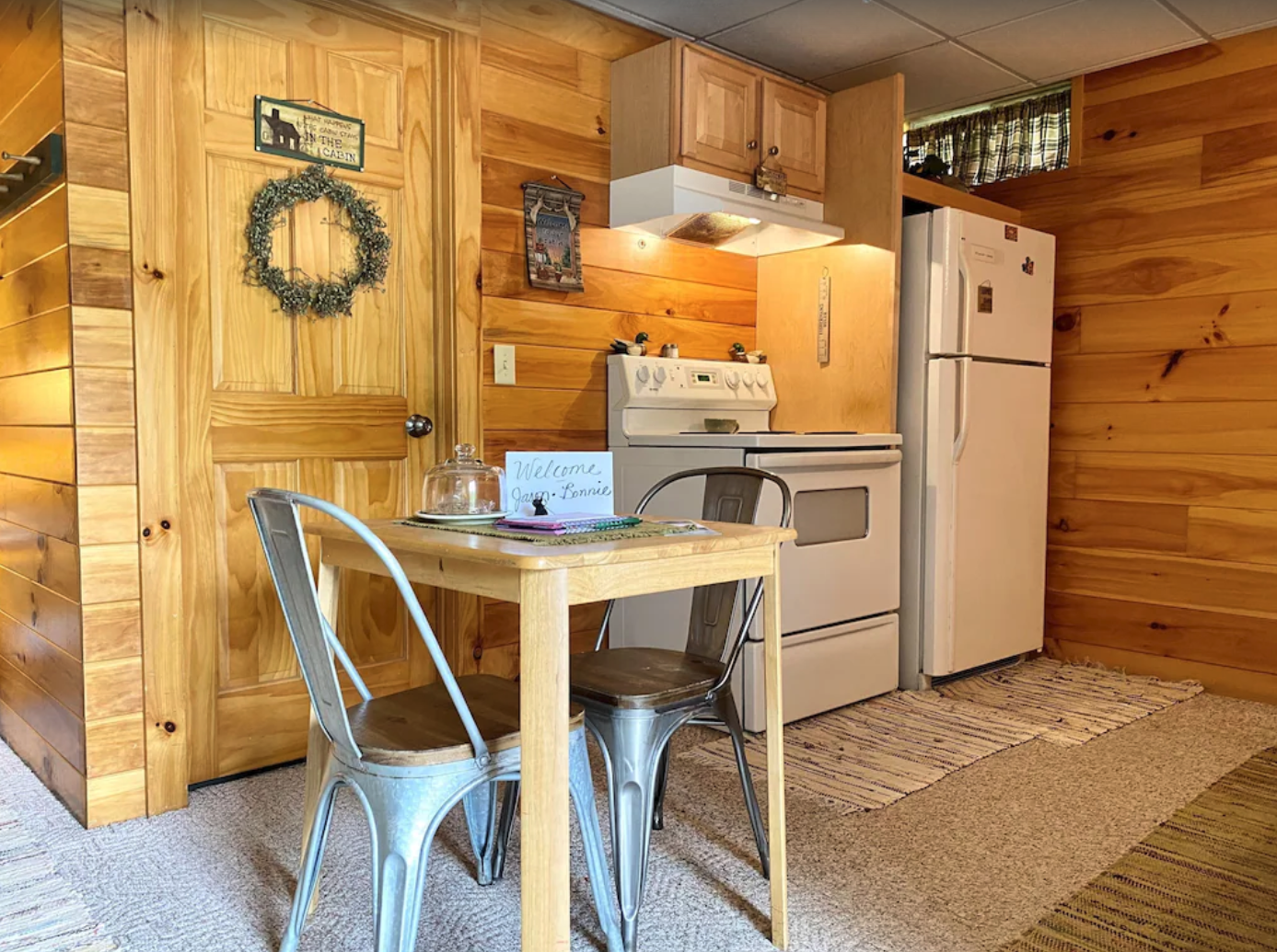 Water's Edge Cabins Cabins in Amish Country Lodging in Berlin OH