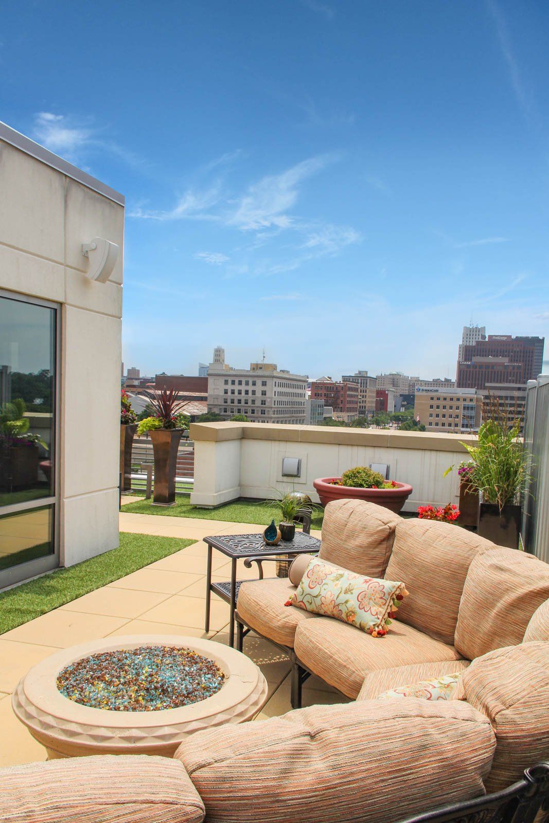 Northside lofts outdoor patio with fire pit