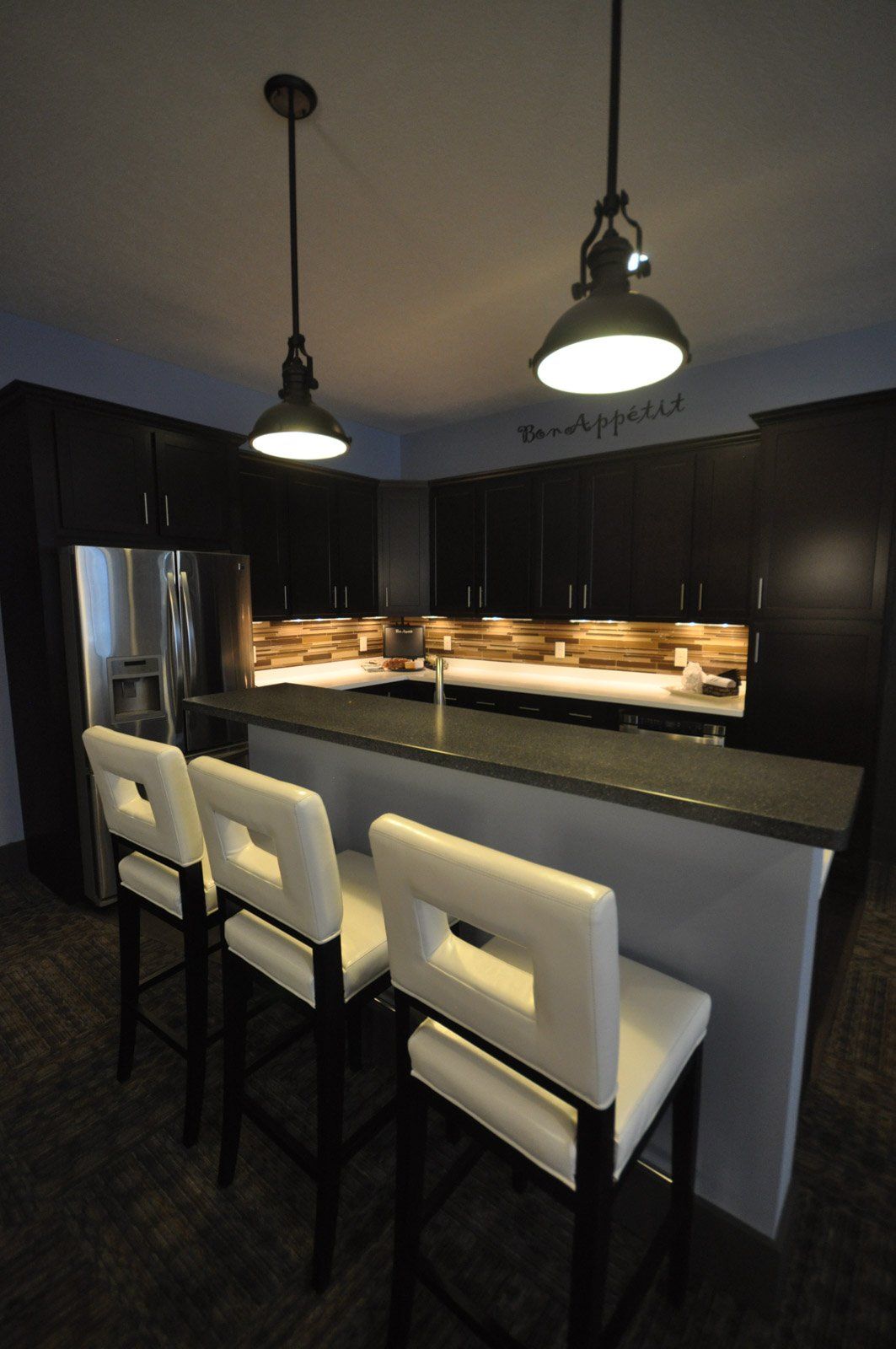 watermark kitchen with island bar