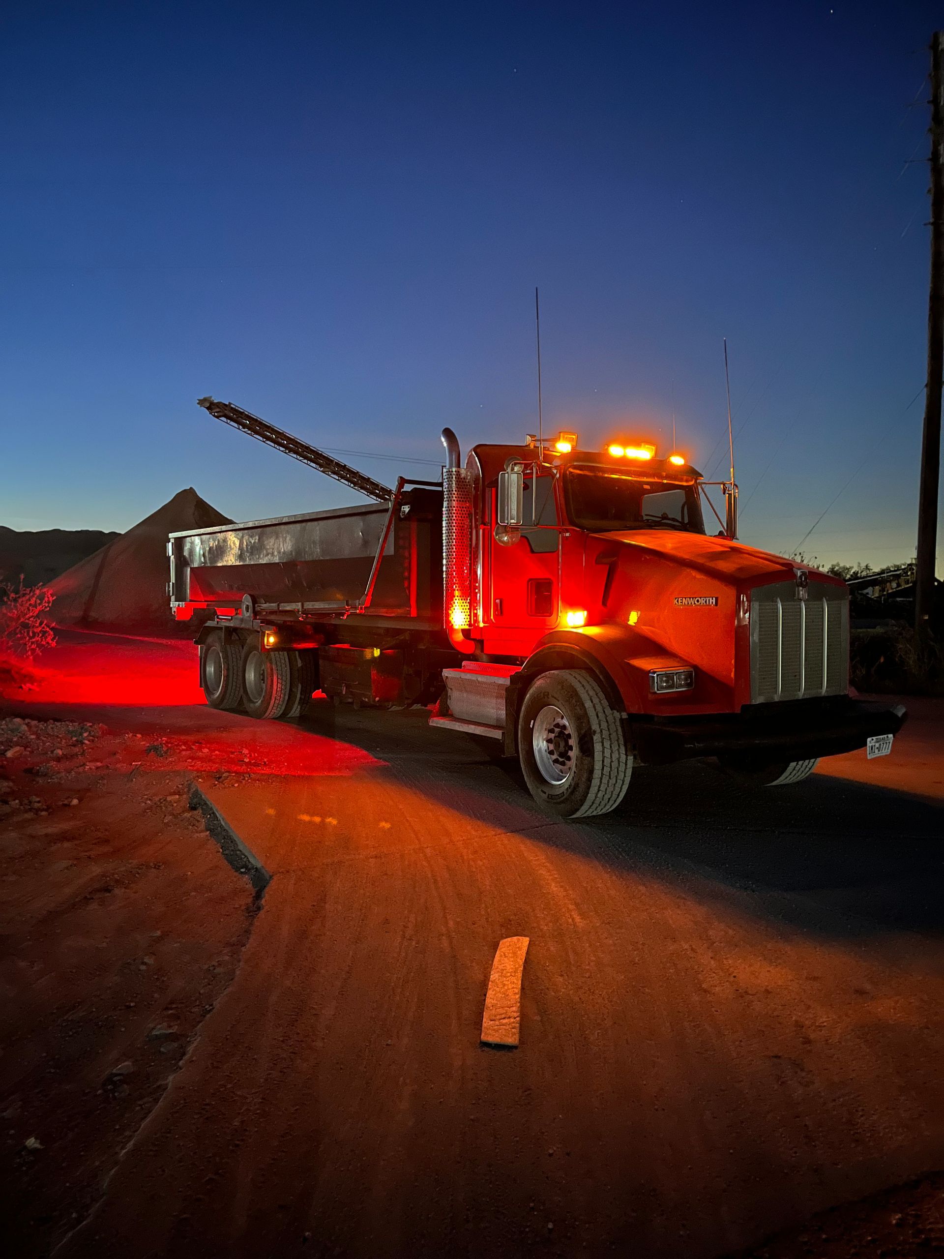 Keeping Construction and Remodel Projects on Track With Dumpster Rental in Waxahachie TX