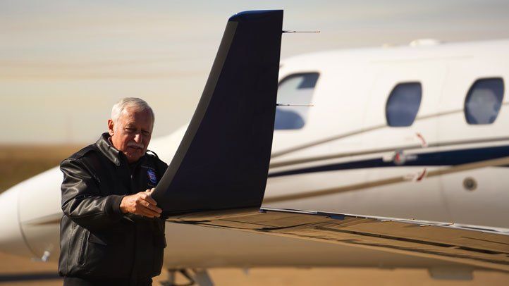 Angel Flight Mid-Atlantic | A volunteer pilot inspecting his plane, which is fitted with Tamarack Active Winglets.