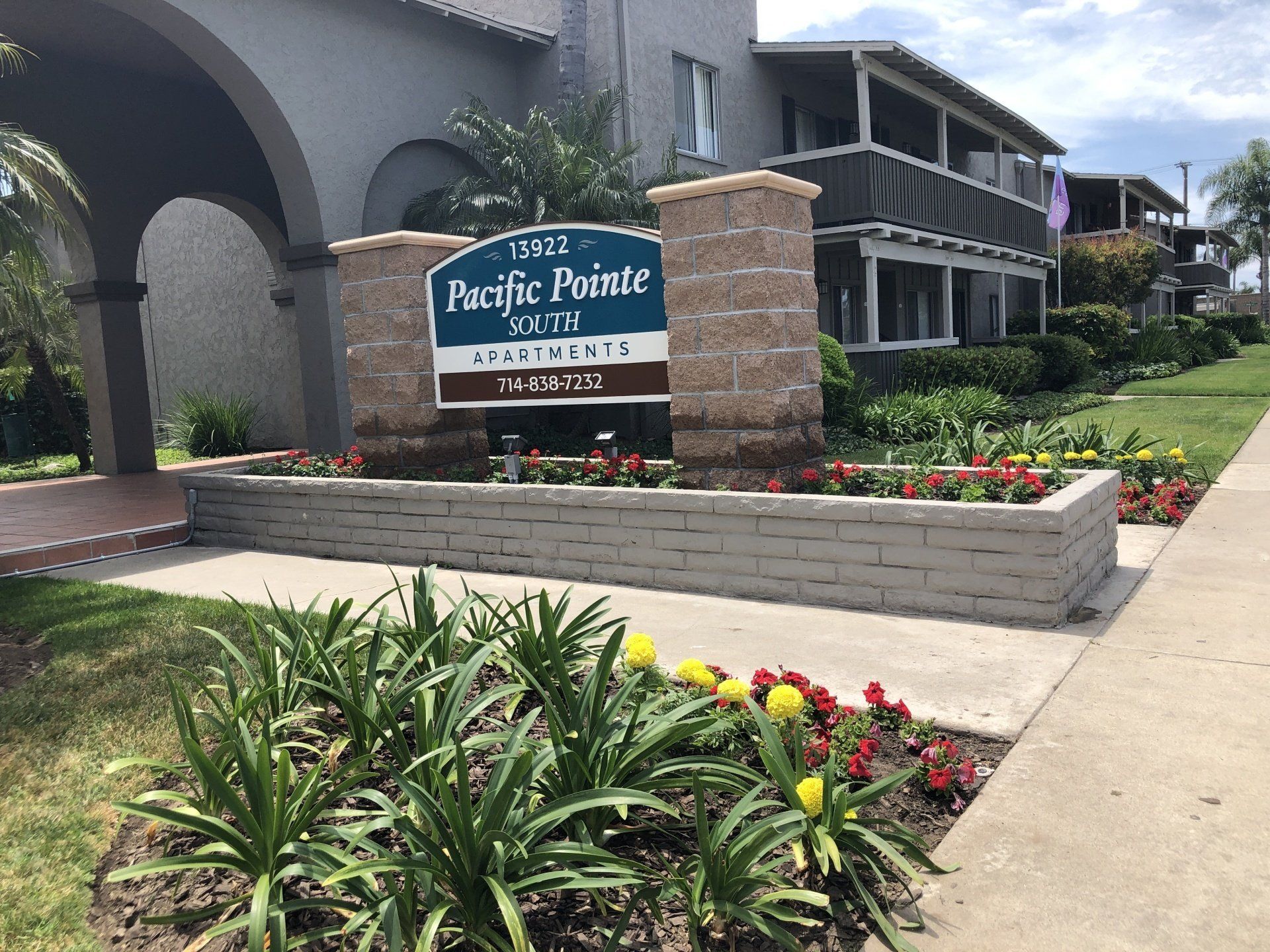 Exterior | Pacific Pointe South Apartments