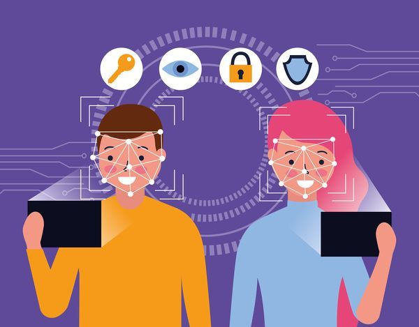 Zwei Personen mit Smartphones, über denen Symbole für die Gesichtserkennung zu sehen sind, vor einem violetten Hintergrund zum Thema Cybersicherheit.