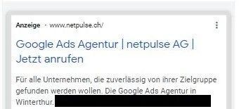 Ein Screenshot einer Google Ads-Anzeige auf einer Website.