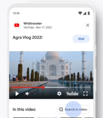 Auf einem Telefonbildschirm wird ein YouTube-Video über Agra Vlog 2022 angezeigt