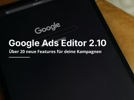 Ein Ipad hat im Darkmode die Google Suchmaschine geoeffnet