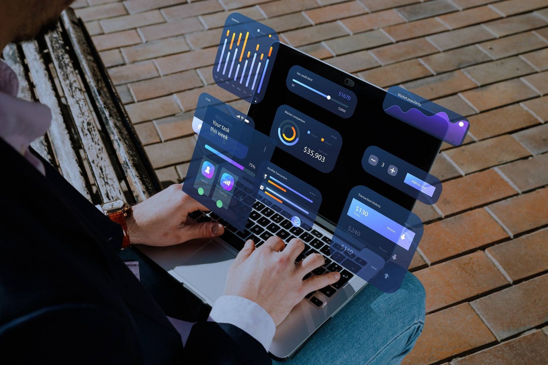 Person schaut ein UX Interface an.