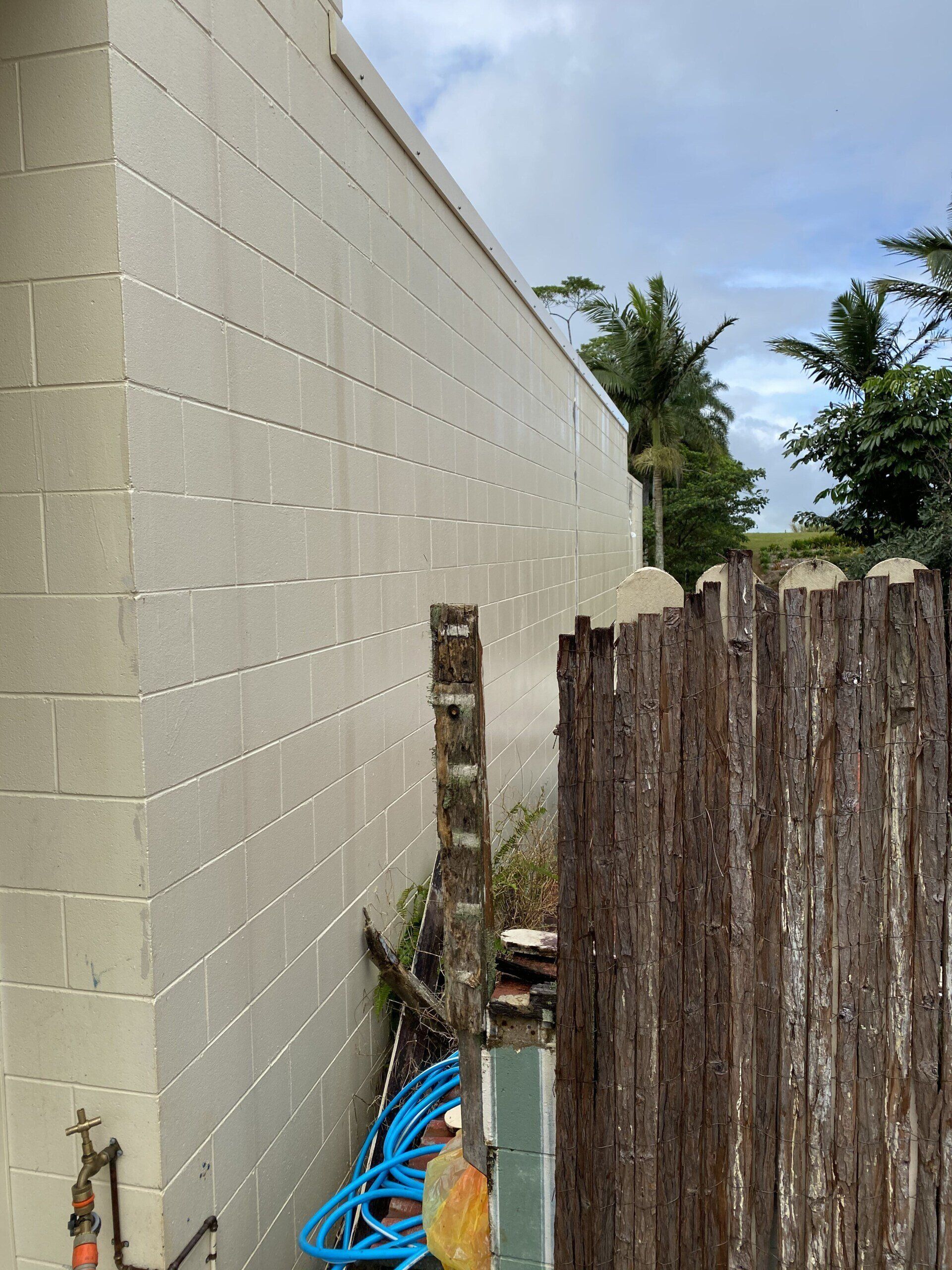 After Cleaning The Wall Of The House — FNQ Pressure Cleaning  in Atherton, QLD