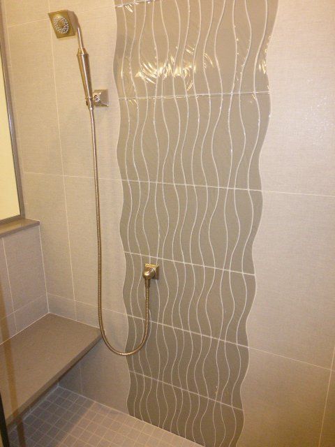 Waterfall illusion on shower wall