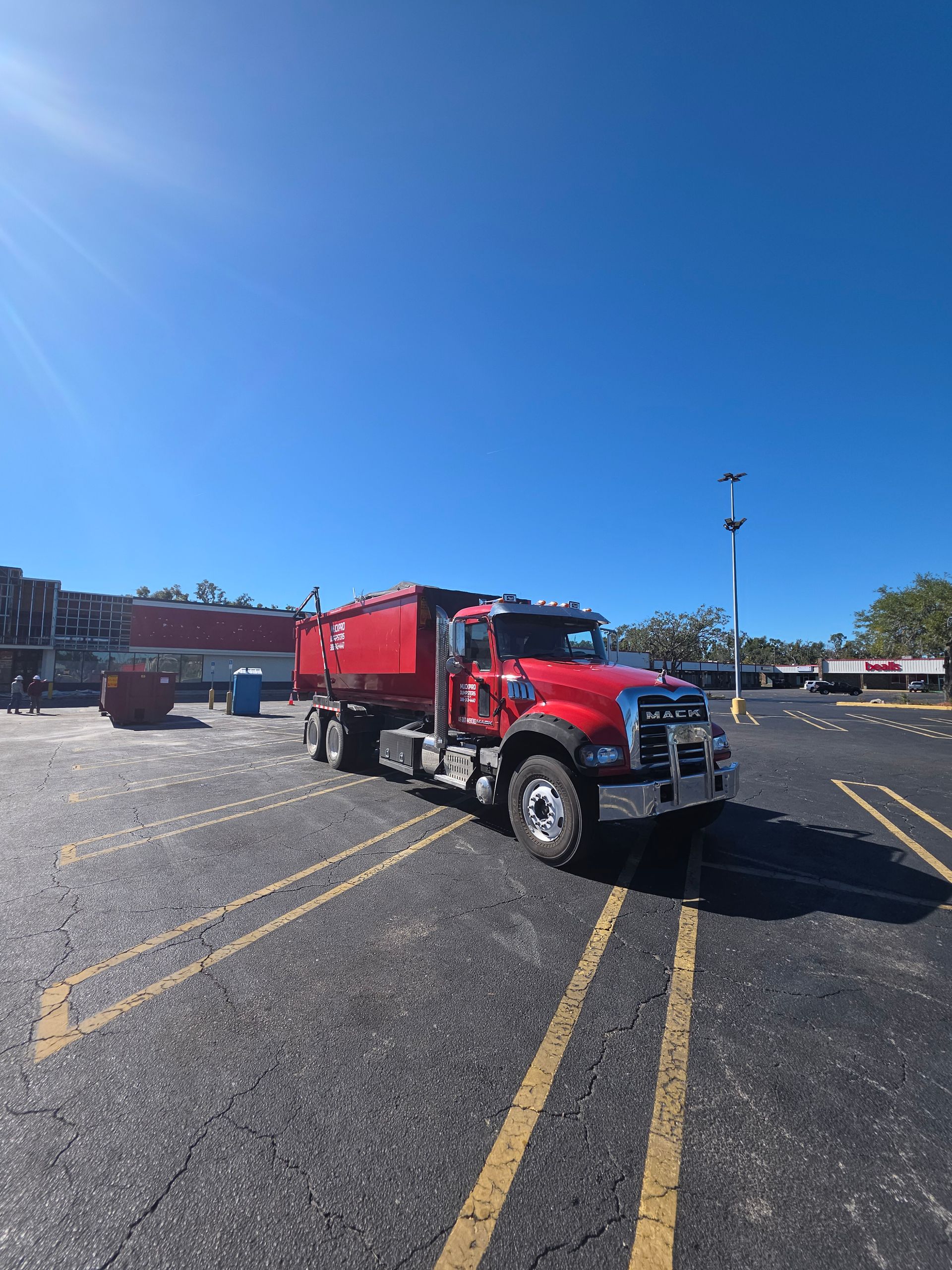 Open 15 yard dumpster in Steinhatchee Florida