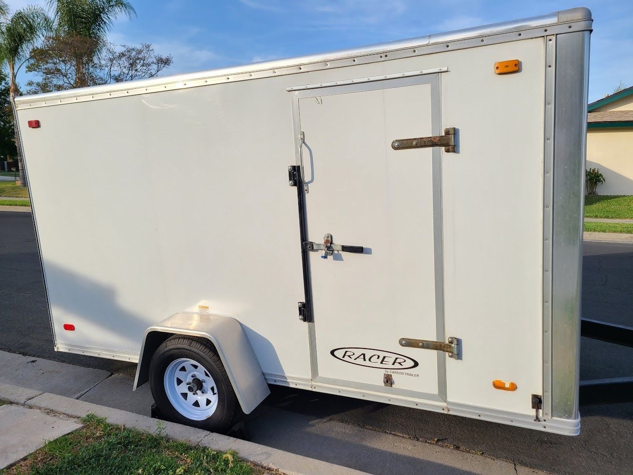 Carson Racer 12x6x6 ERS 2 Ball, 7-way Round Plug. Inverter