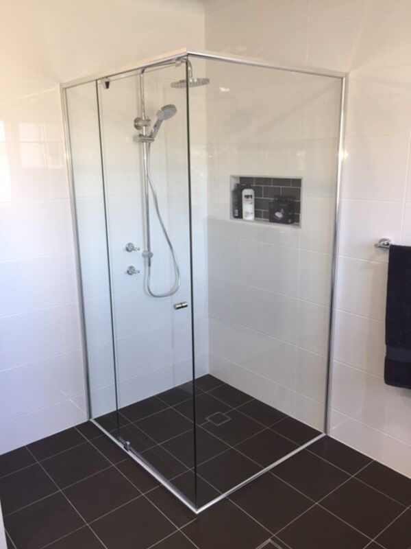 Semi-frameless showerscreens — Frameless showerscreens Gosford in West Gosford, NSW