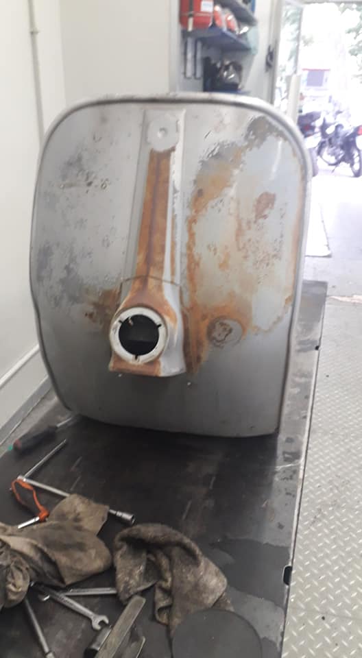 telaio vespa eroso dal tempo