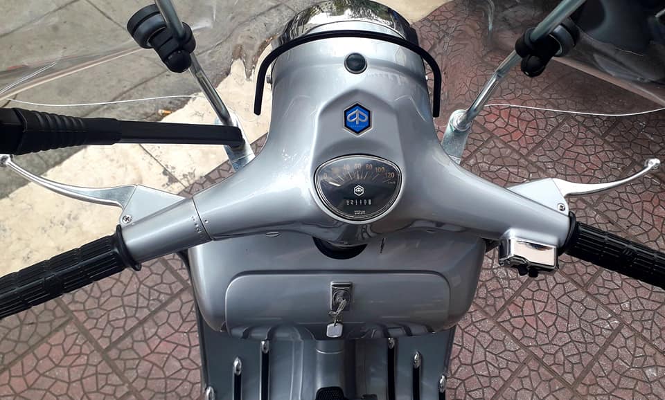 manubrio di vespa piaggio restaurata