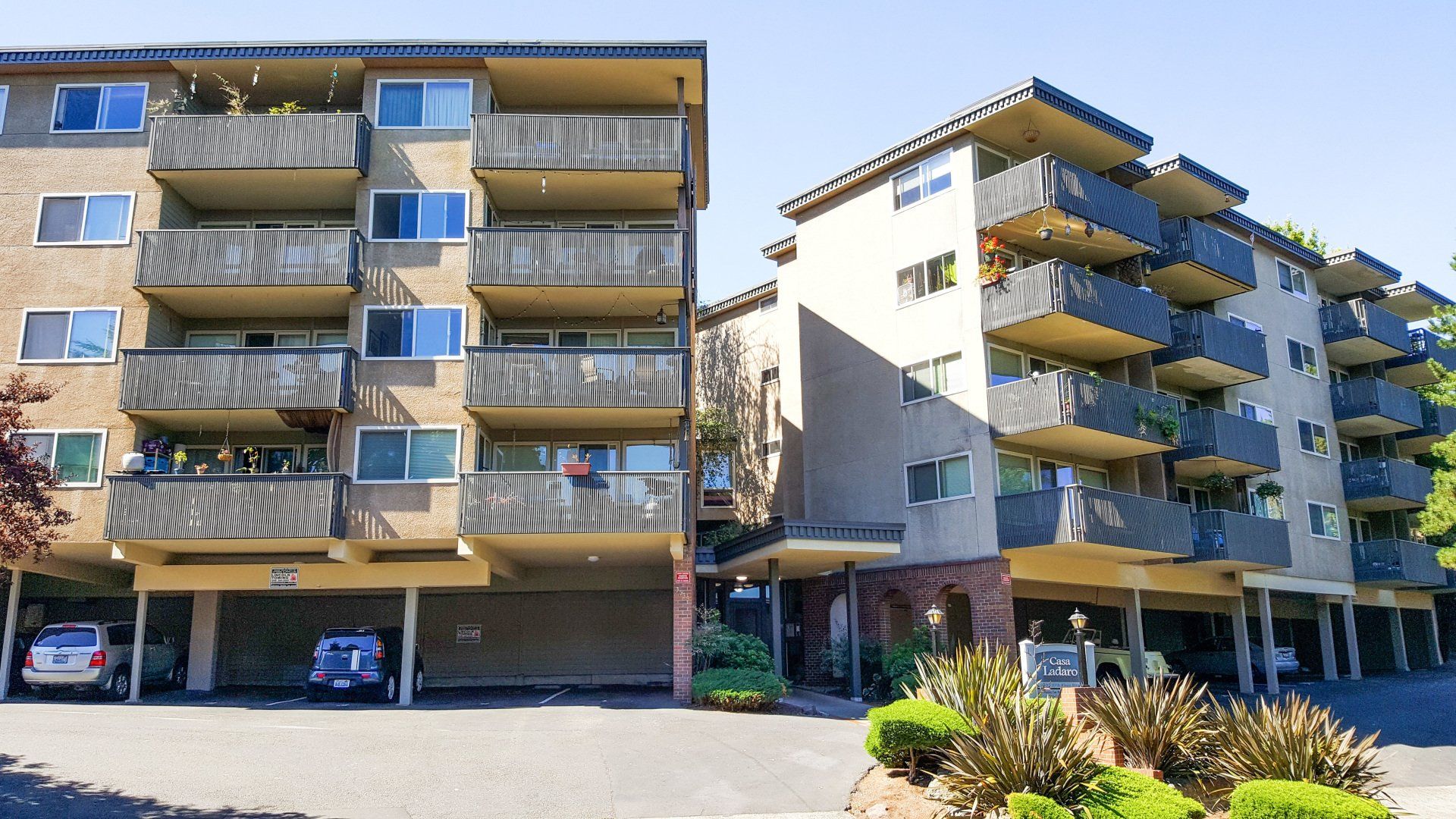 Casa Ladaro Apartments, Magnolia, Seattle