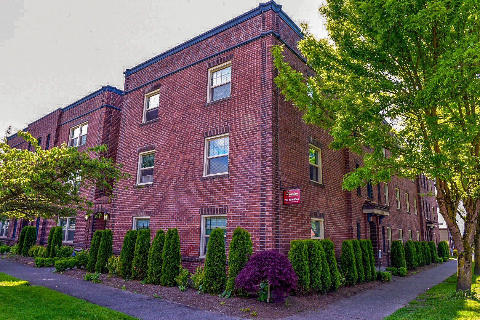 Nelsonian Apartments, West Seattle, Seattle
