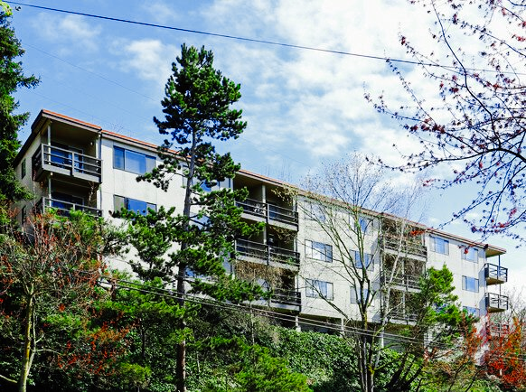 Crestwood Apartments