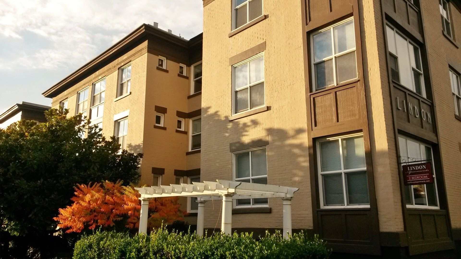 Lindon Apartments, Queen Anne, Seattle