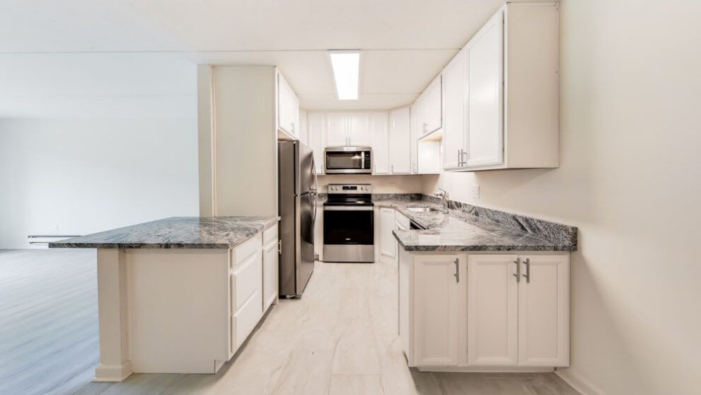 Glenwest Apartments Photo