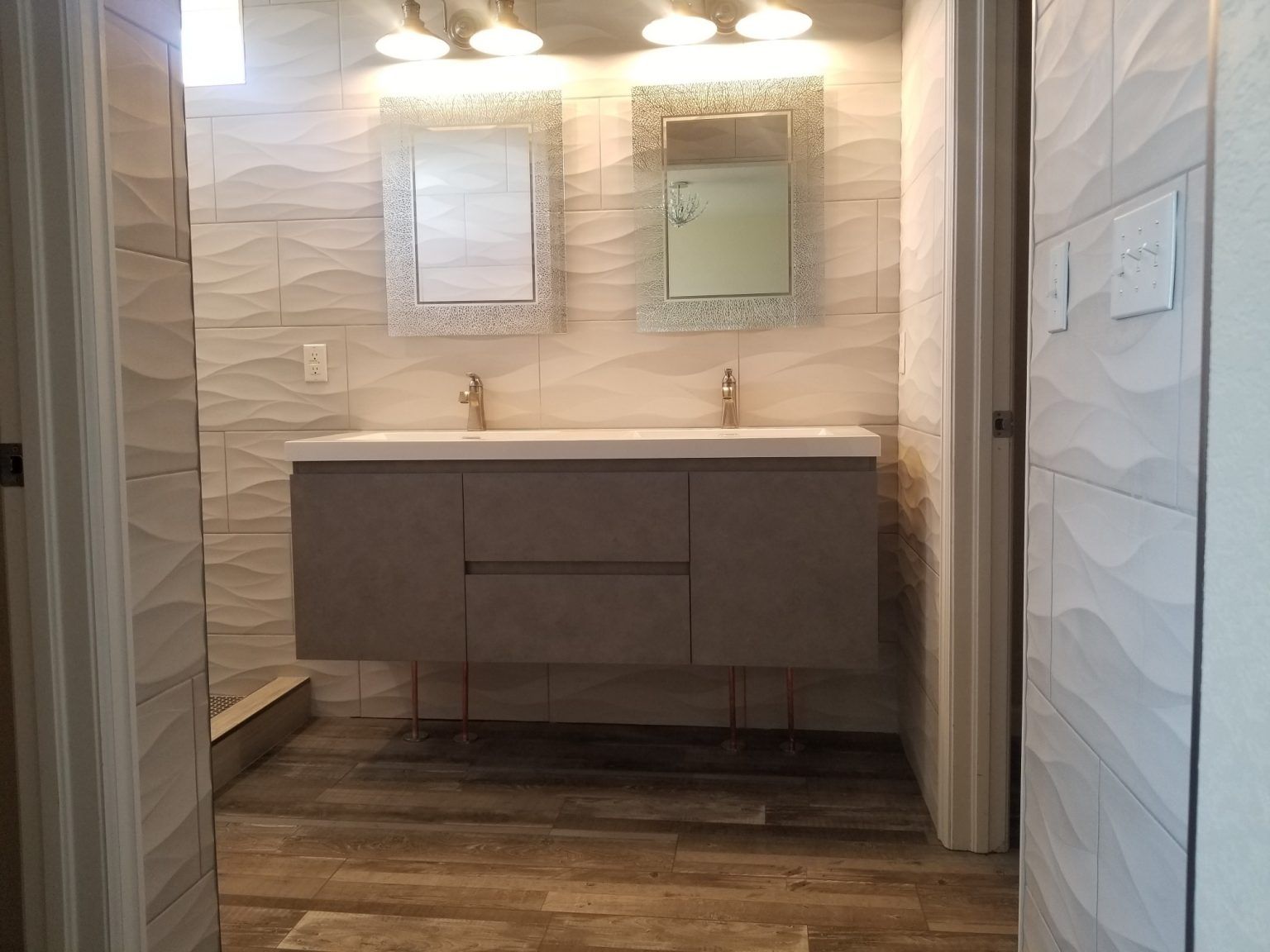 Small Bathroom — Littleton, CO — Build A Bath LLC