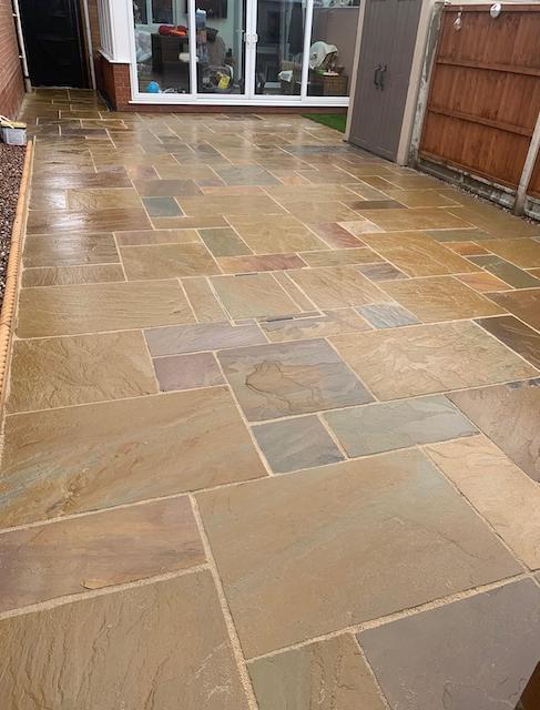 Natural Stone Patio specialists Rosendale Paving & Landscaping Leamington Spa