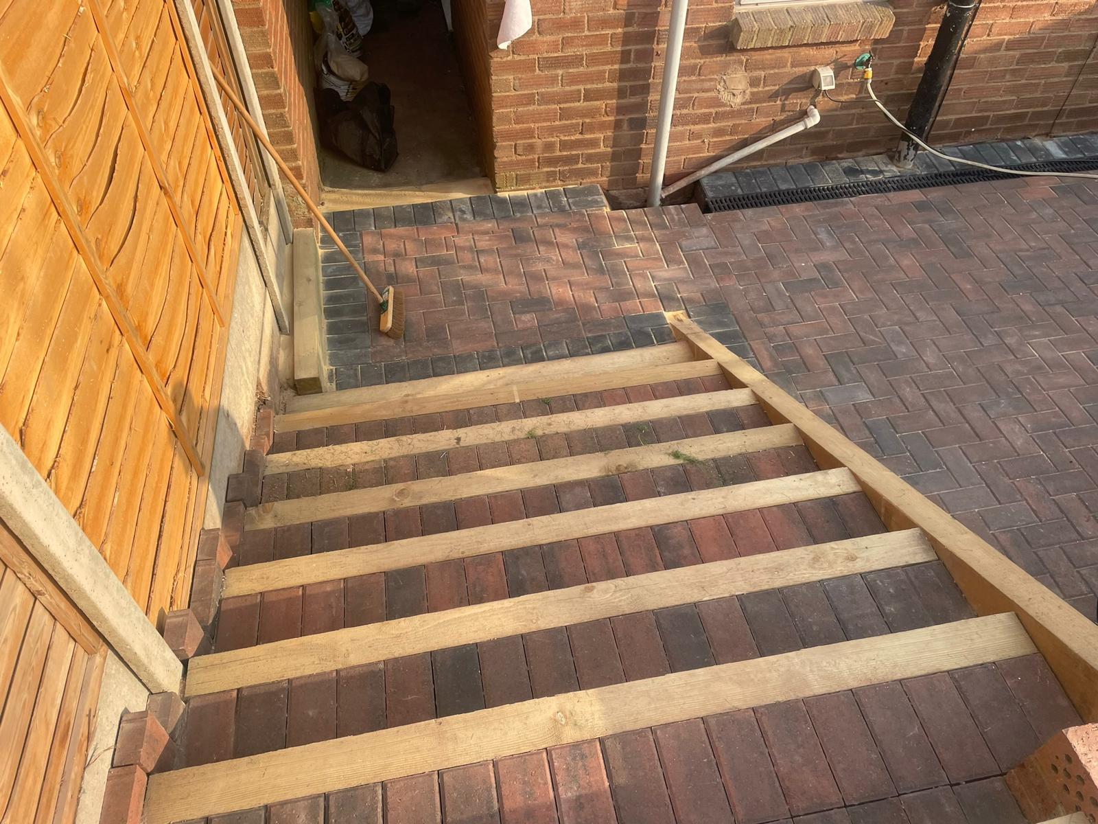 Patio specialists Rosendale Paving & Landscaping Leamington Spa