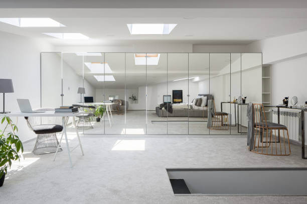 Roca Glass, lespejos.