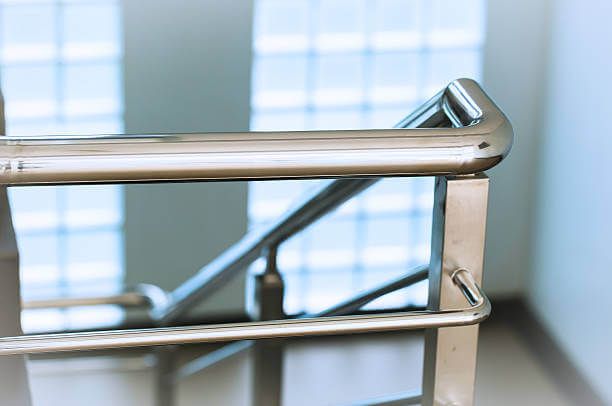 Roca Glass, barandas.