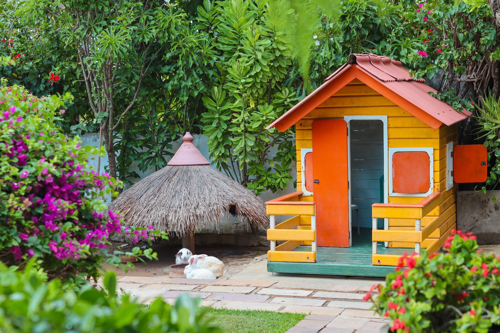 Area externa pousada vivenda oriente