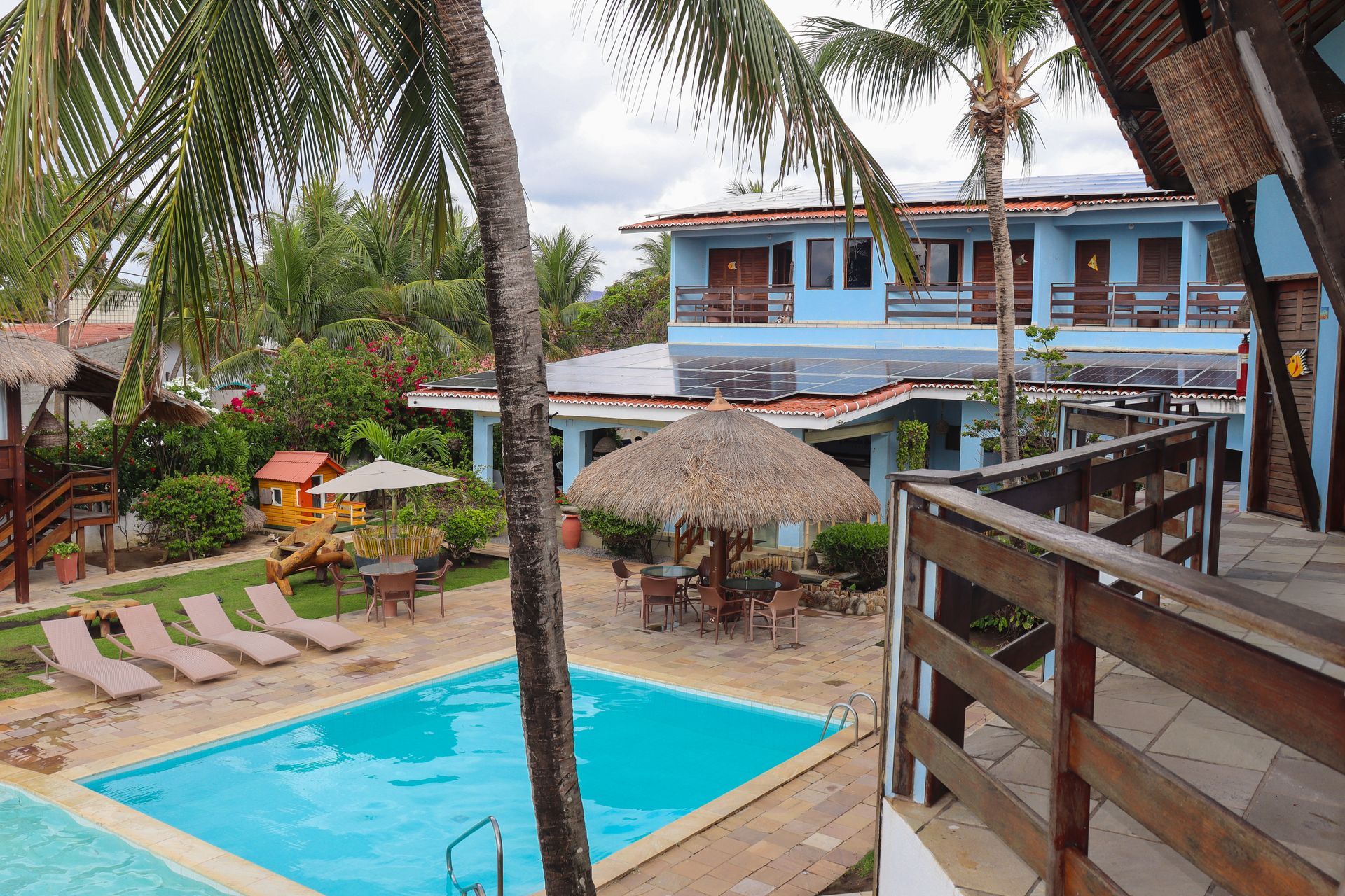 Area externa pousada vivenda oriente